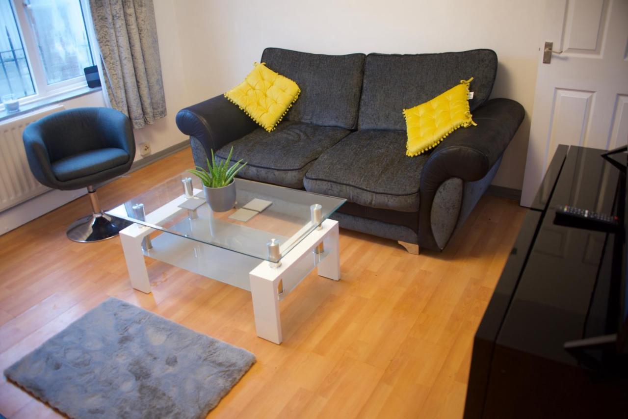 Budget Canterbury Apartment ภายนอก รูปภาพ